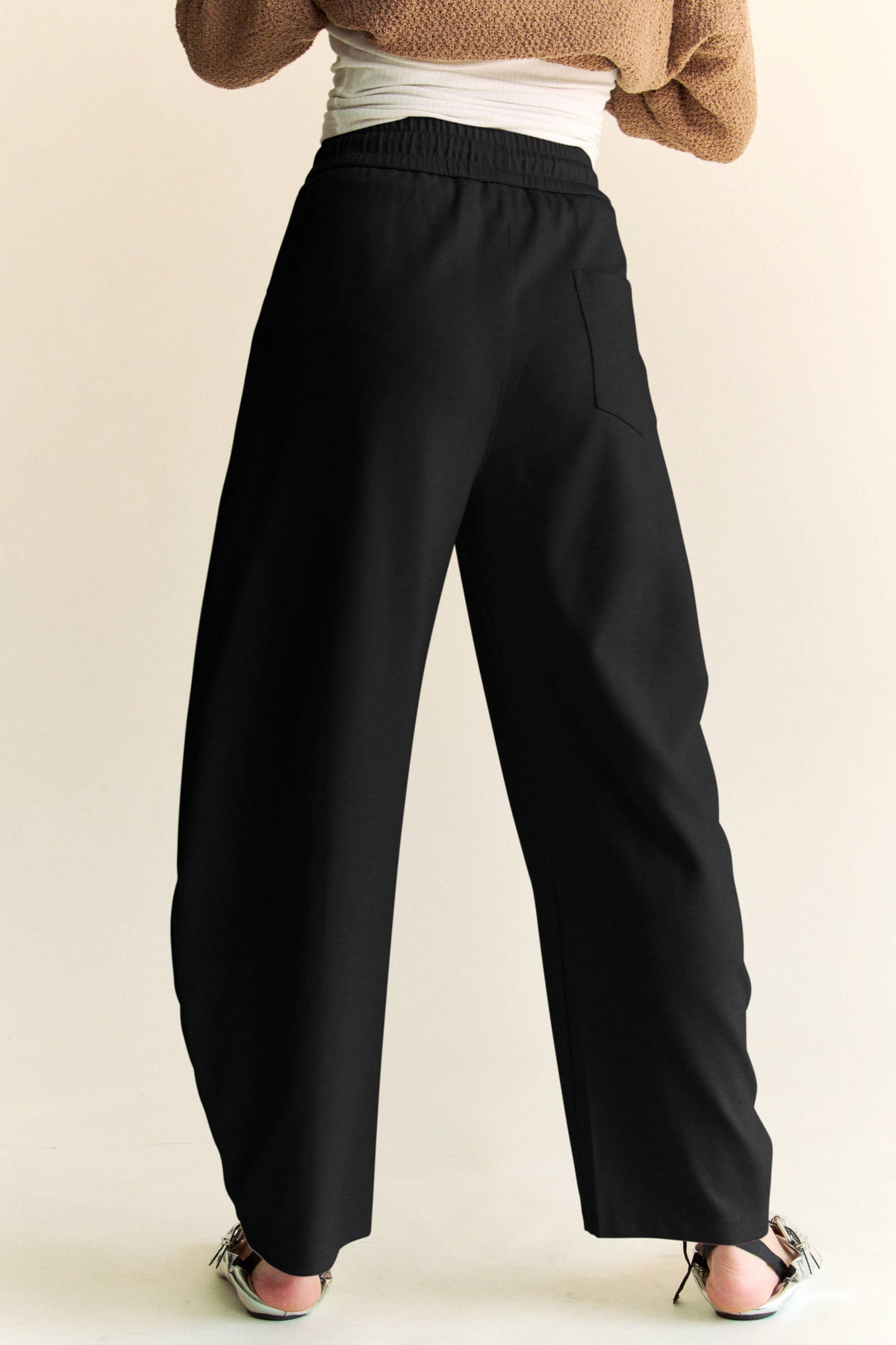 BLACK BARREL PANTS
