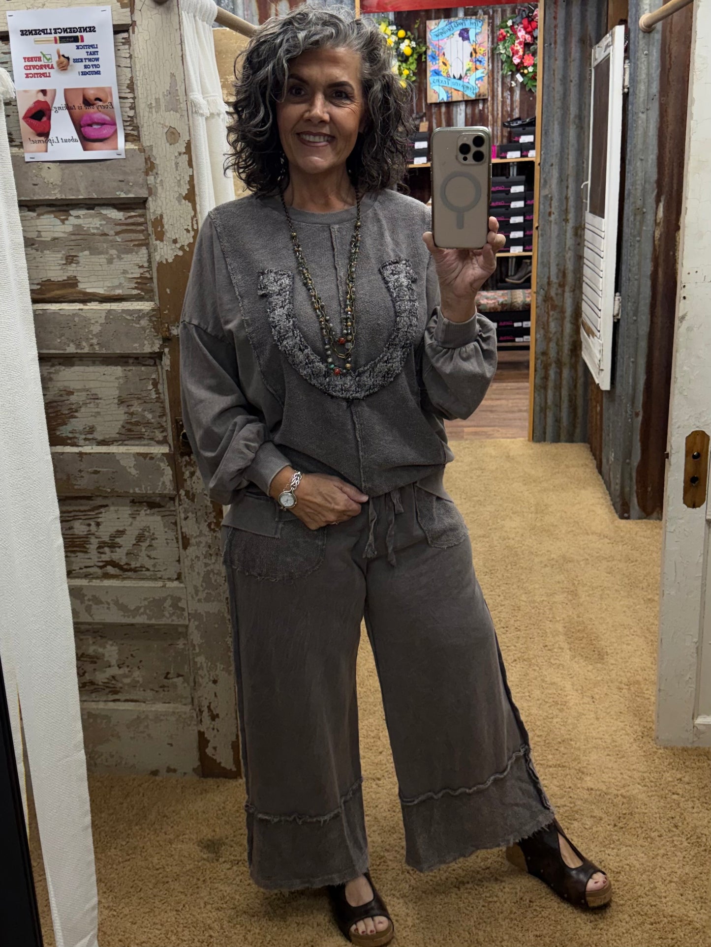 The LUCKY Horseshoe Charcoal Set