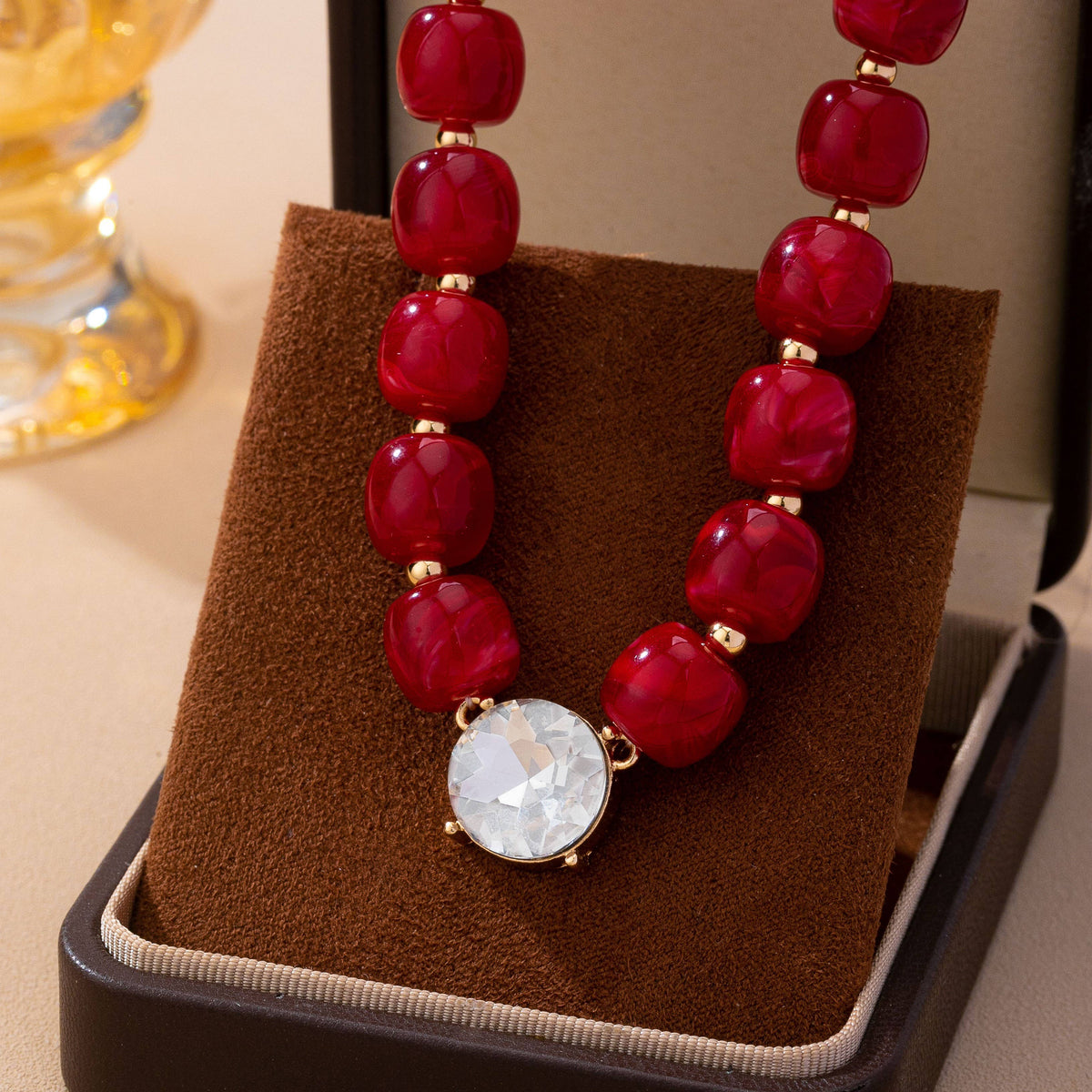 Resin Bead Round Crystal Pendant Necklace | 80N93729: RED