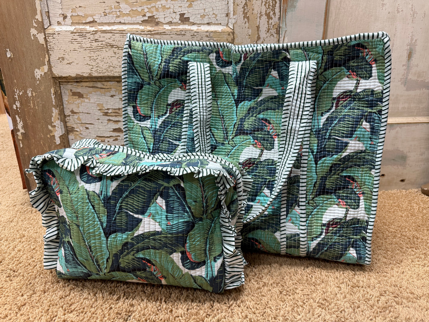 Hart & Hollow Tote Sets