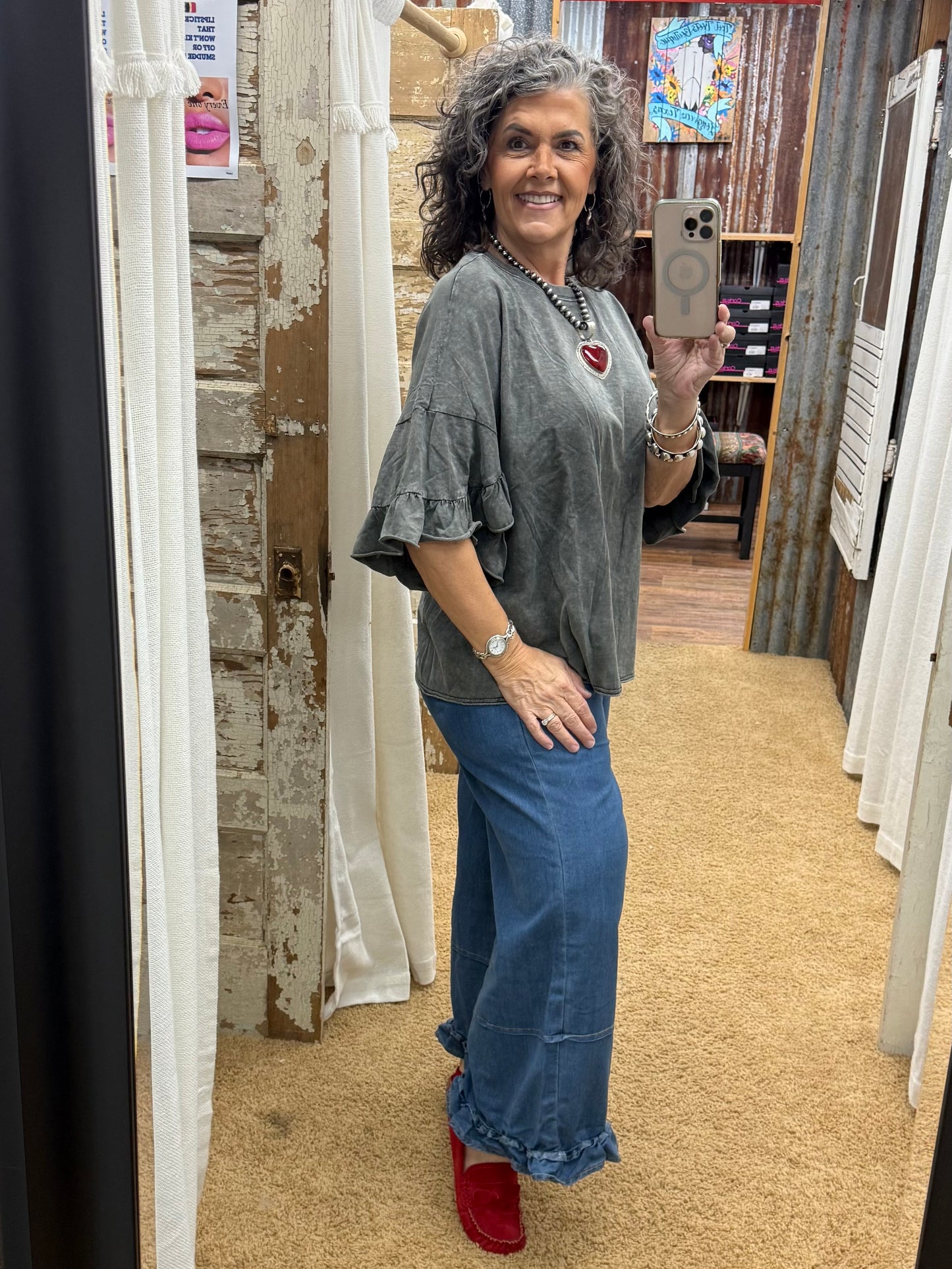 BLACK WING RUFFLE SLVS WASHED COTTON SLUB TOP