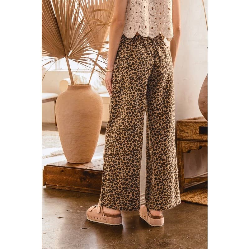 WIDE LEG LEOPARD TWILL PANTS WITH DRAWSTRING