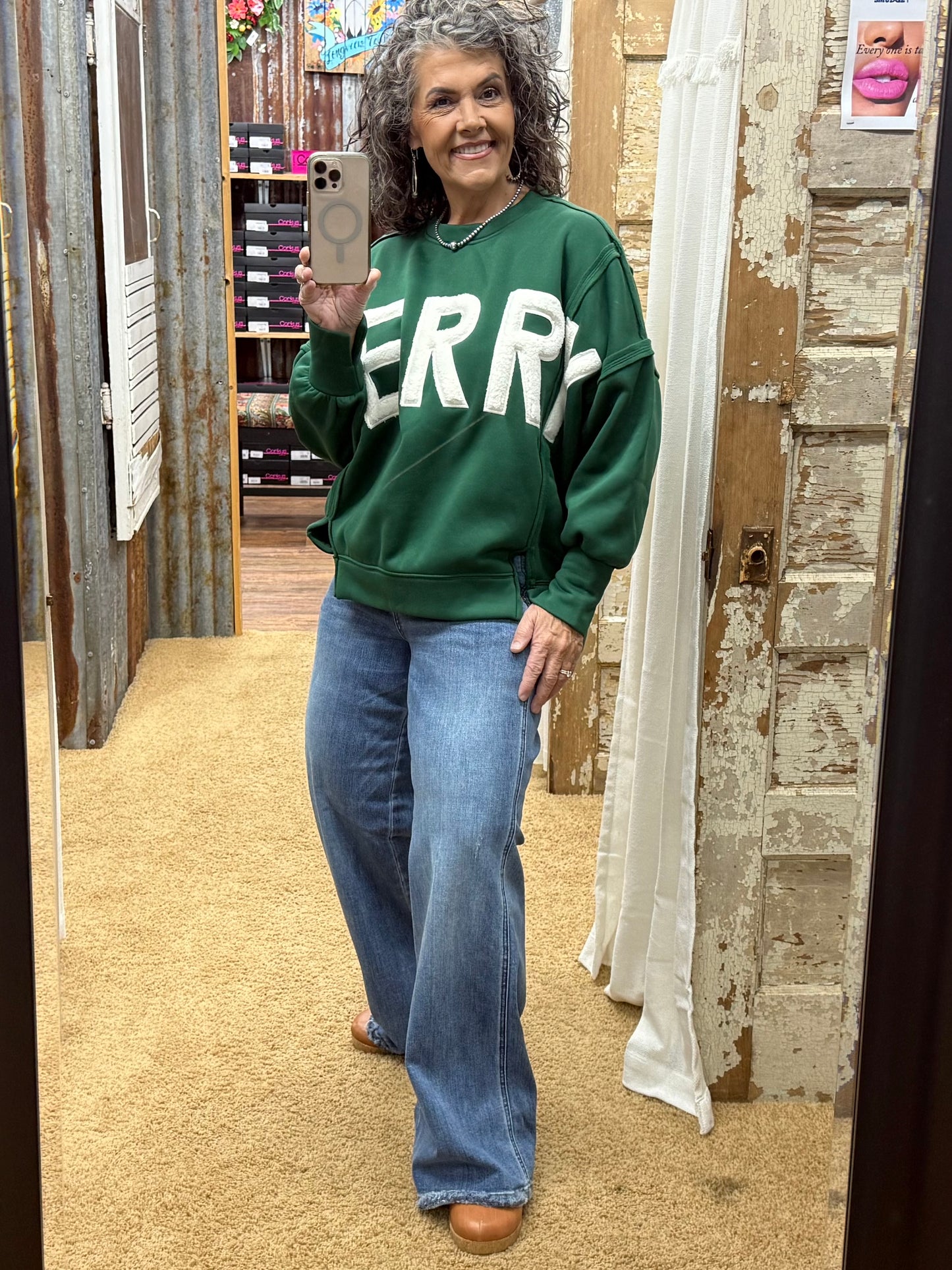 MERRY GREEN SWEATSHIRT