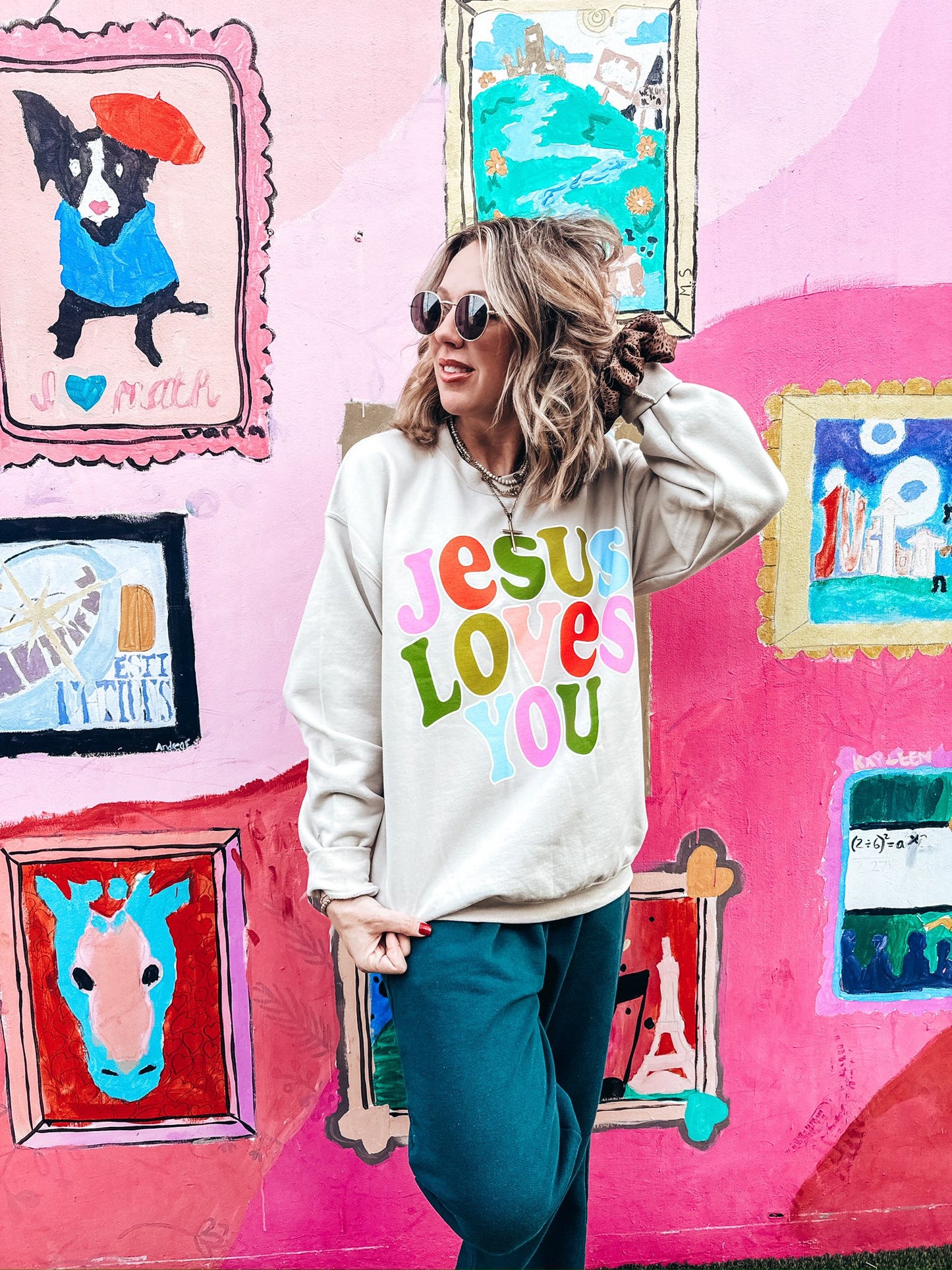 🧡🩵✝️JESUS LOVES YOU✝️💚🩷Sweatshirt