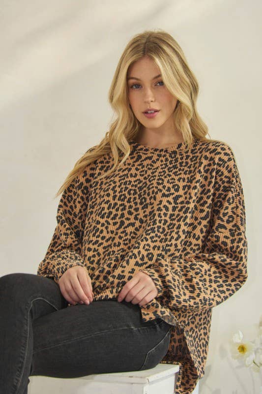 LONG SLEEVE ROUND NECK ANIMAL URBAN RIB TOP