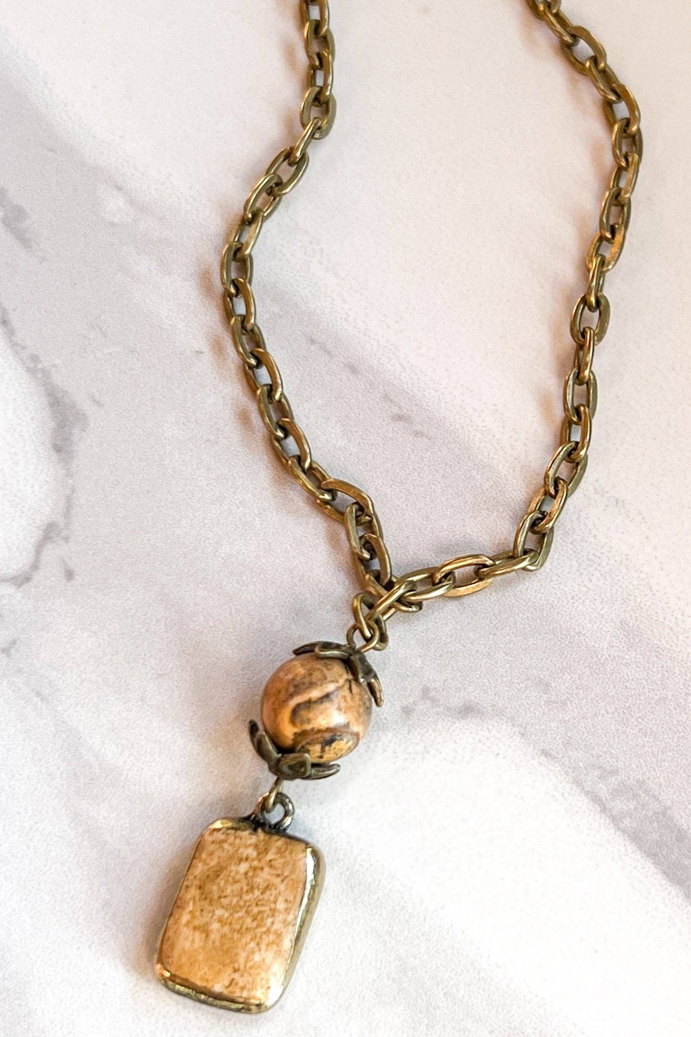 Short Sicily Necklace: Crazy Agate