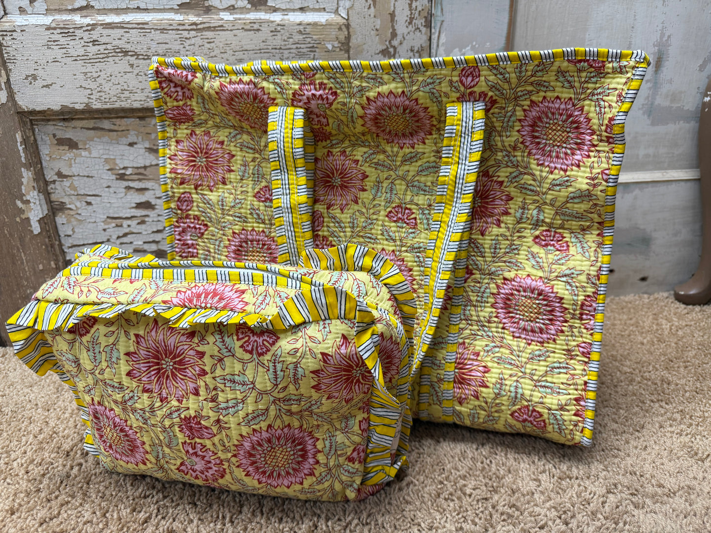 Hart & Hollow Tote Sets