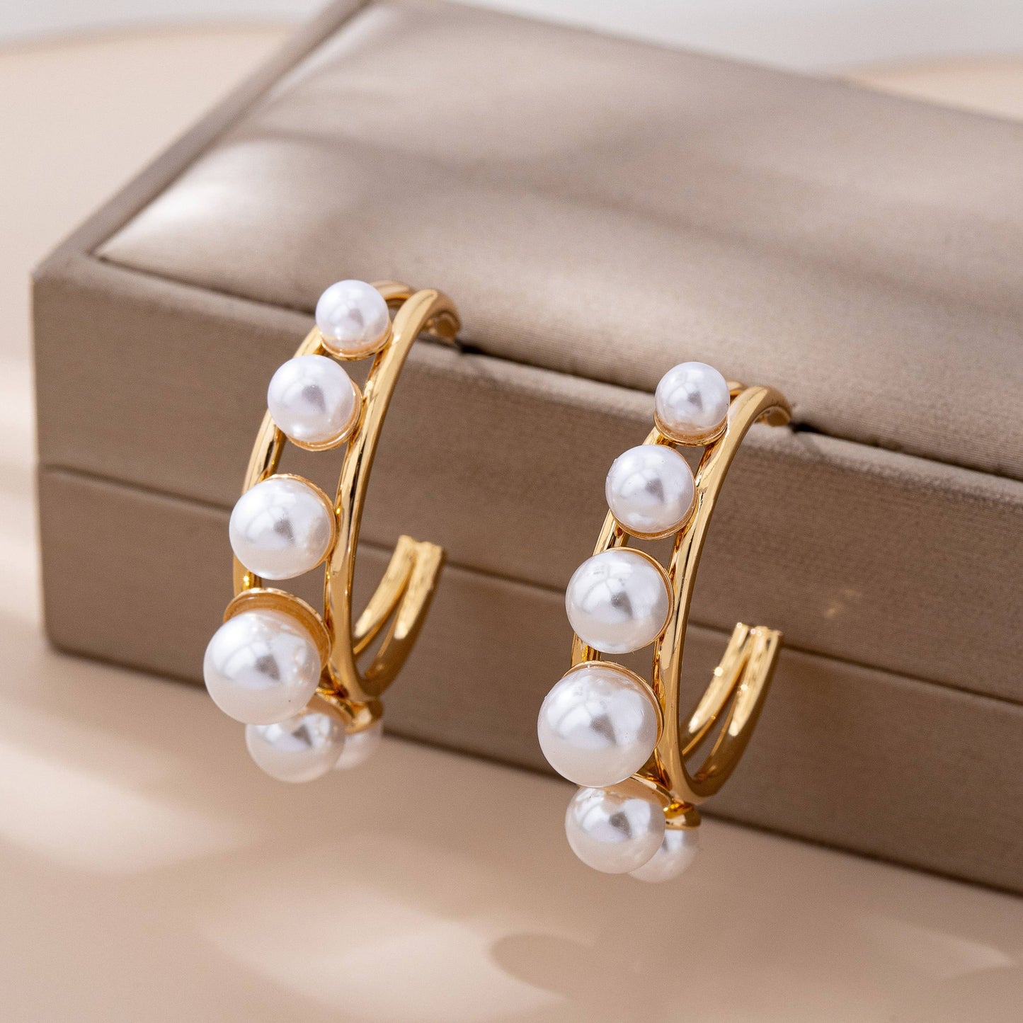 Stunning Bold Pearl Hoop Earring | 80E61575: GOLD