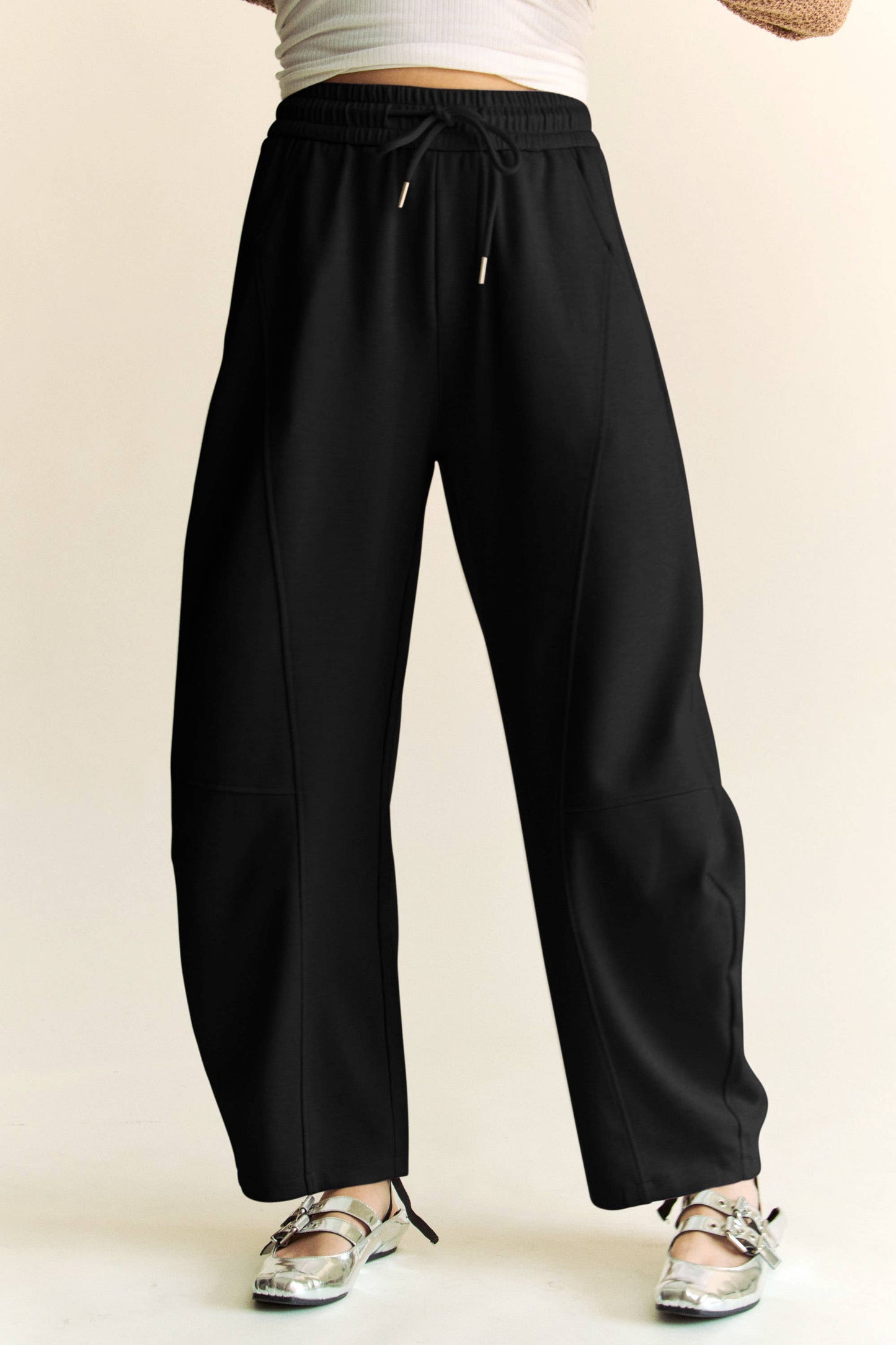 BLACK BARREL PANTS