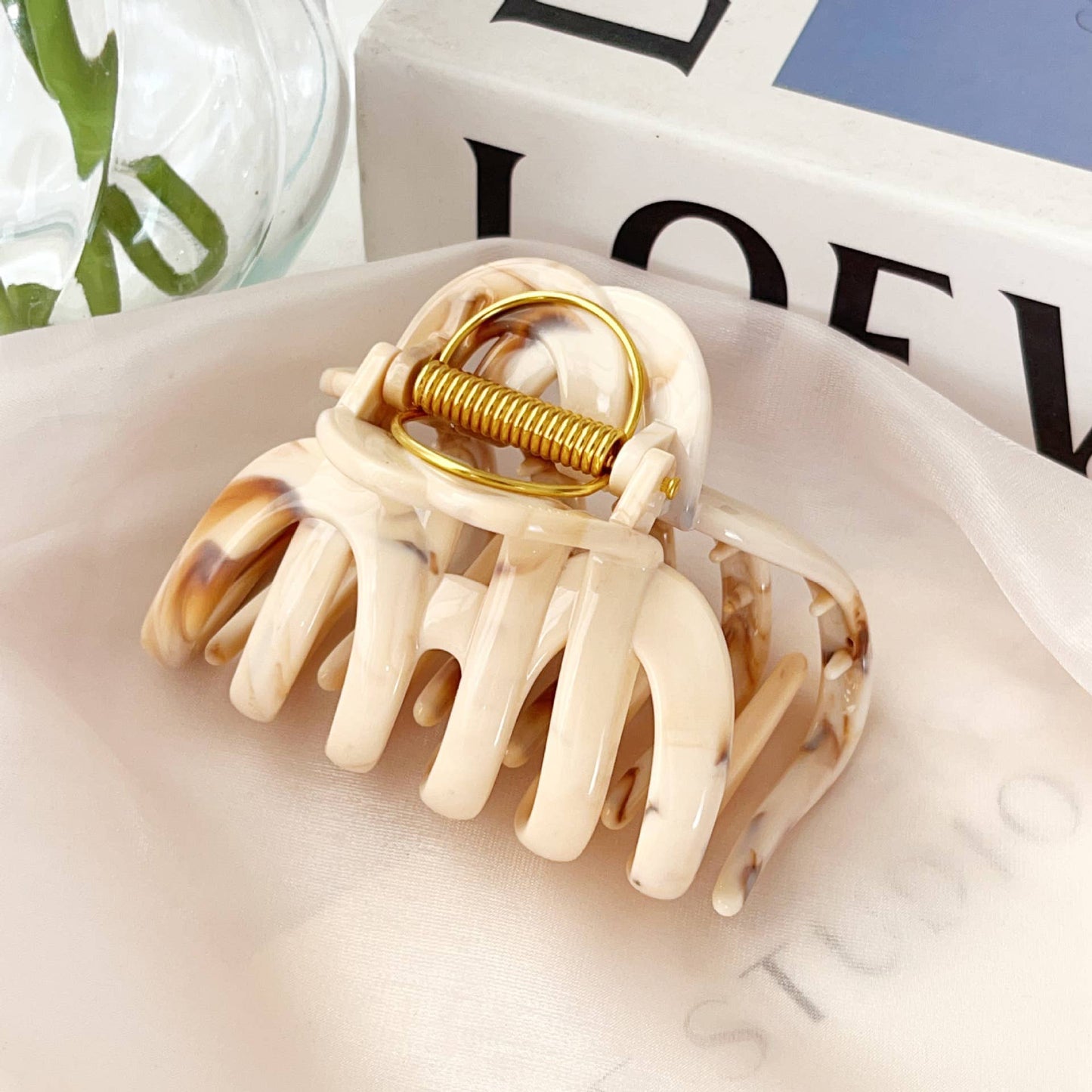 Kawaii Marble Hair Claw Clip Summer Daily Hair Accessory: Beige