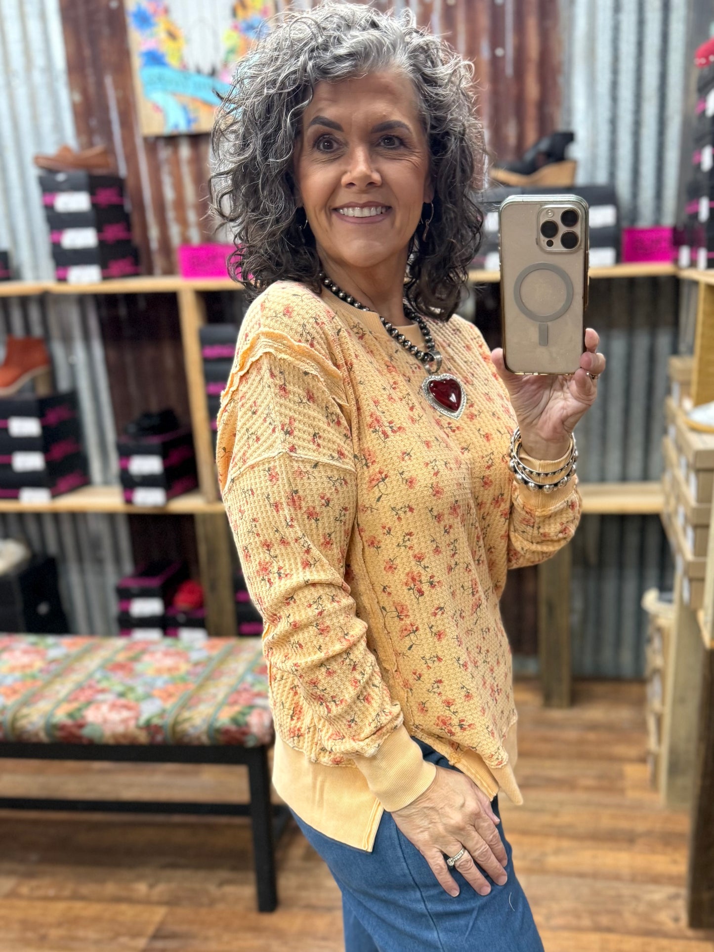 STRAW FLORAL PRINTED THERMAL MINERAL WASHED PULLOVER