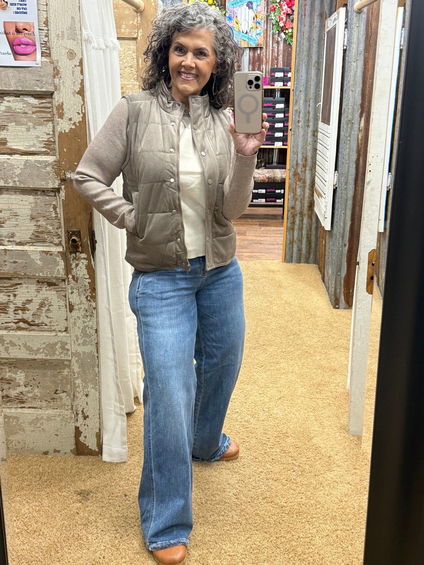 MOCHA MINI CORDUROY PUFFER VEST WITH POCKETS