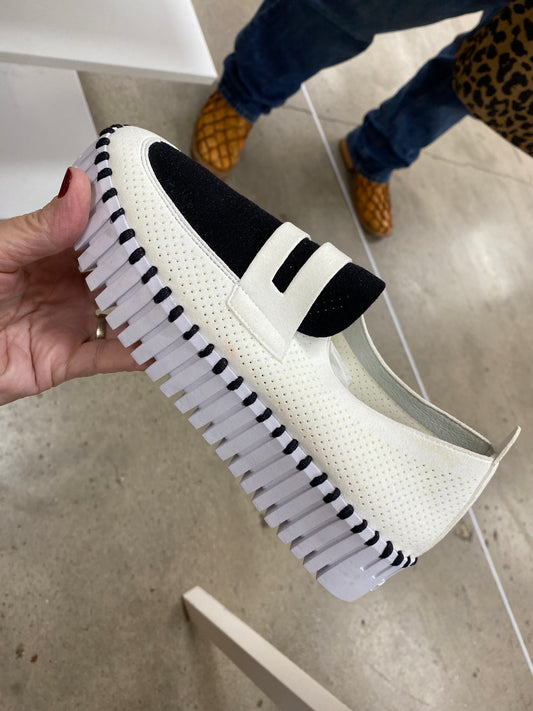 Ilse Jacobsen Tulip Penny Loafer Black and White