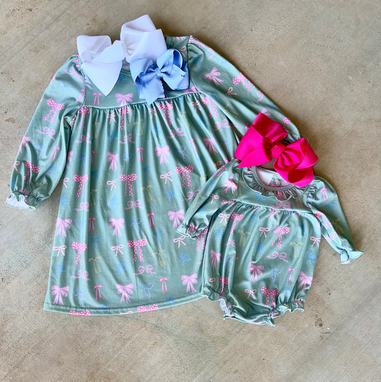 Multicolored Bow Sister Set