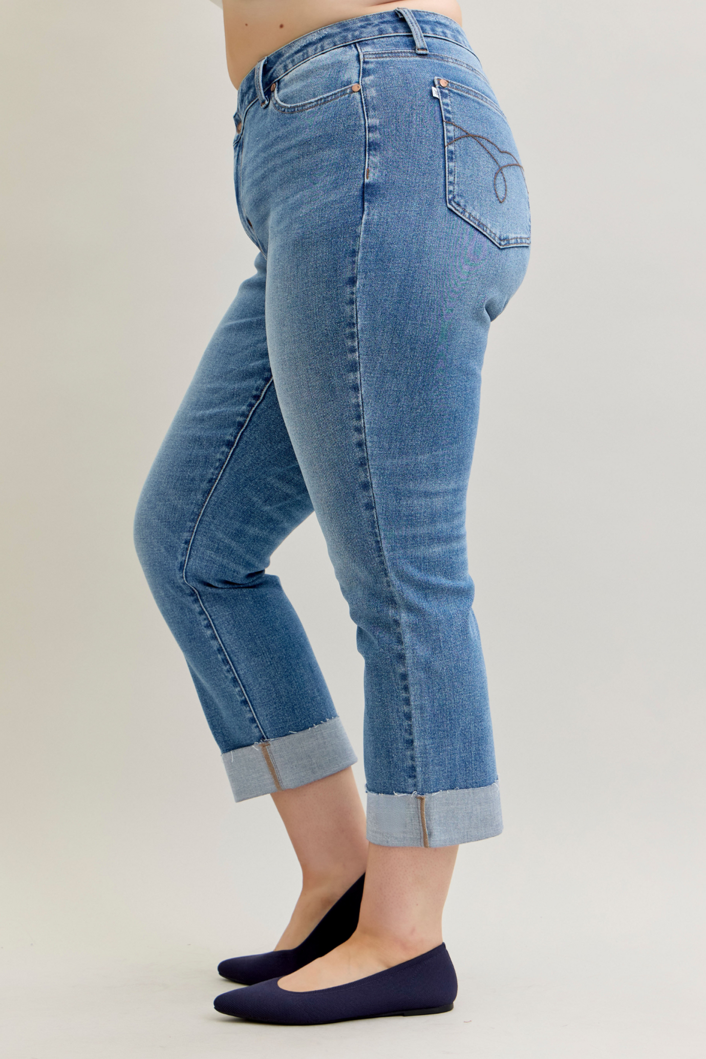 Judy Blue HW BF Criss-Cross Mild Destroy Single Cuff Jeans 881003