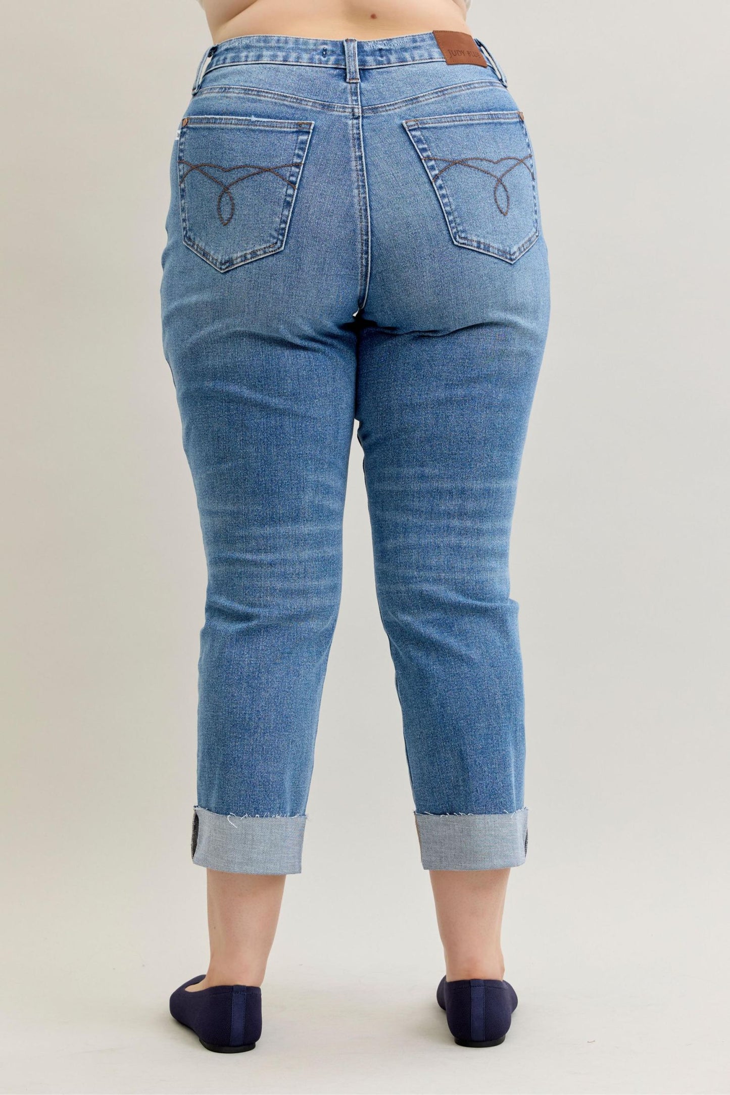 Judy Blue HW BF Criss-Cross Mild Destroy Single Cuff Jeans 881003