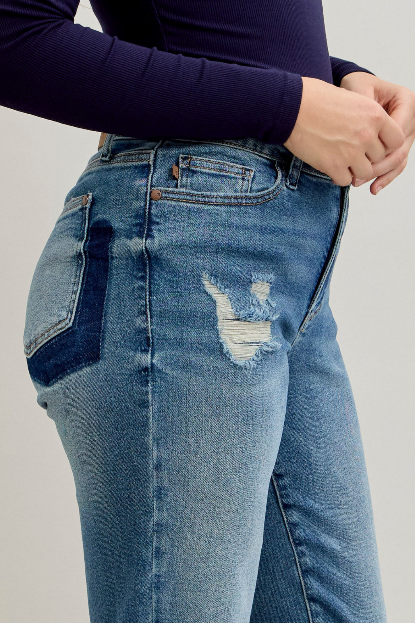 Judy Blue Mid Rise Patch & Repair Destroy Release Hem Jeans 881045