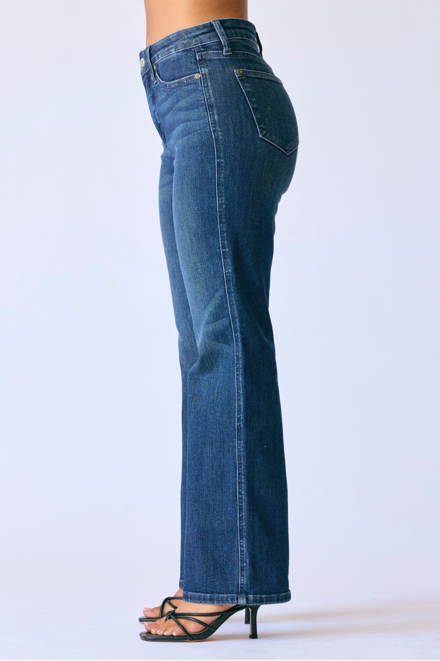 Judy Blue PETITE Mid Rise Straight Leg Tummy Control Classic Jeans 88861