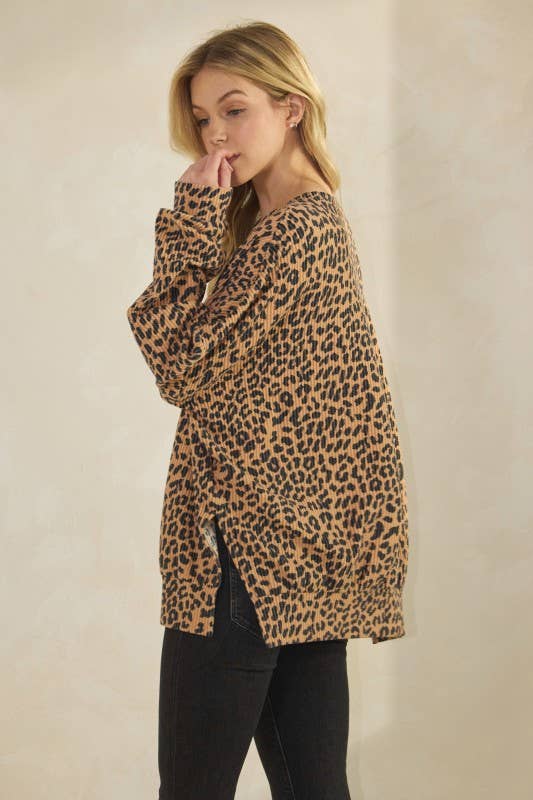 LONG SLEEVE ROUND NECK ANIMAL URBAN RIB TOP
