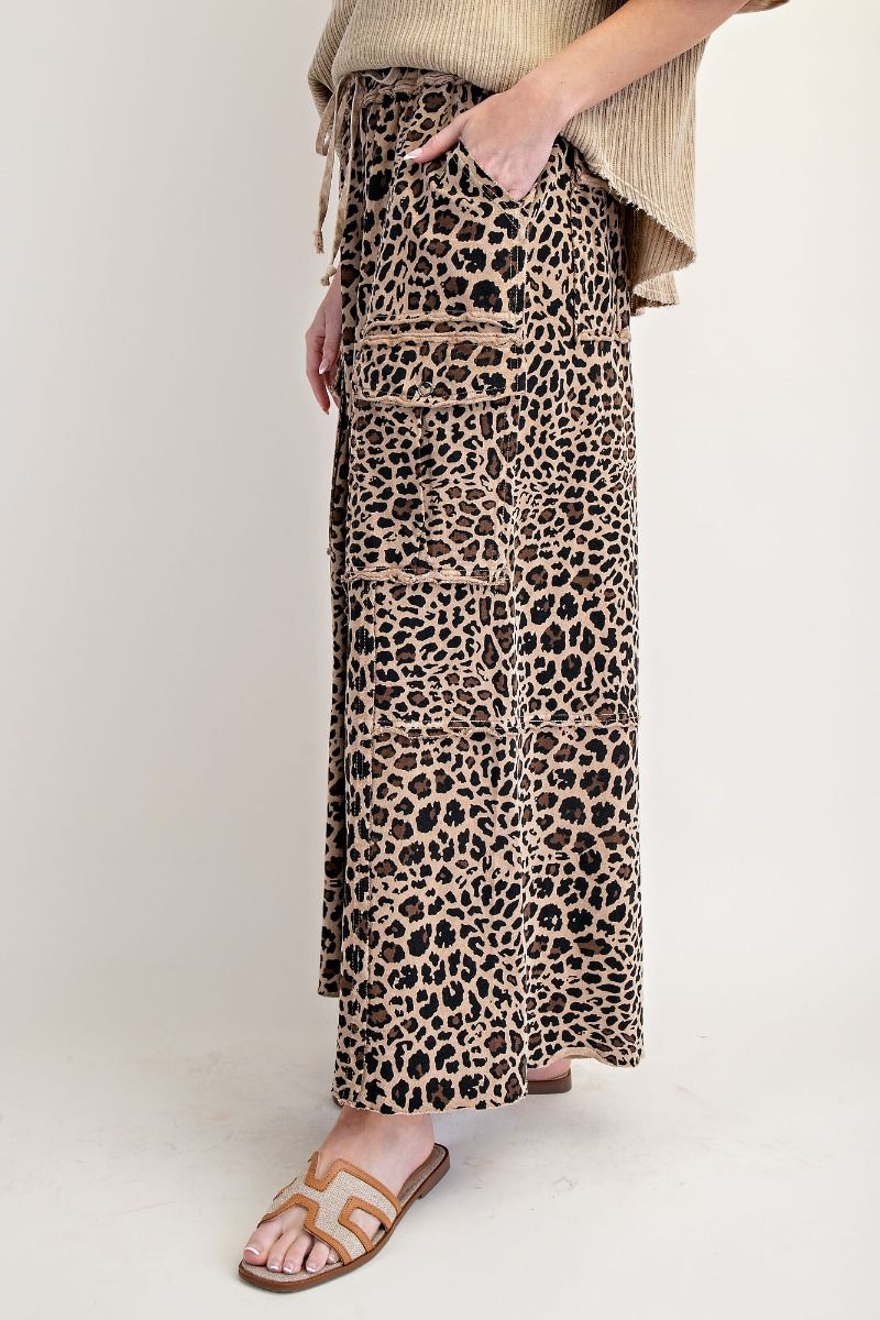 MOCHA ANIMAL PRINTED TERRY KNIT MINERAL WASHED CARGO PANTS