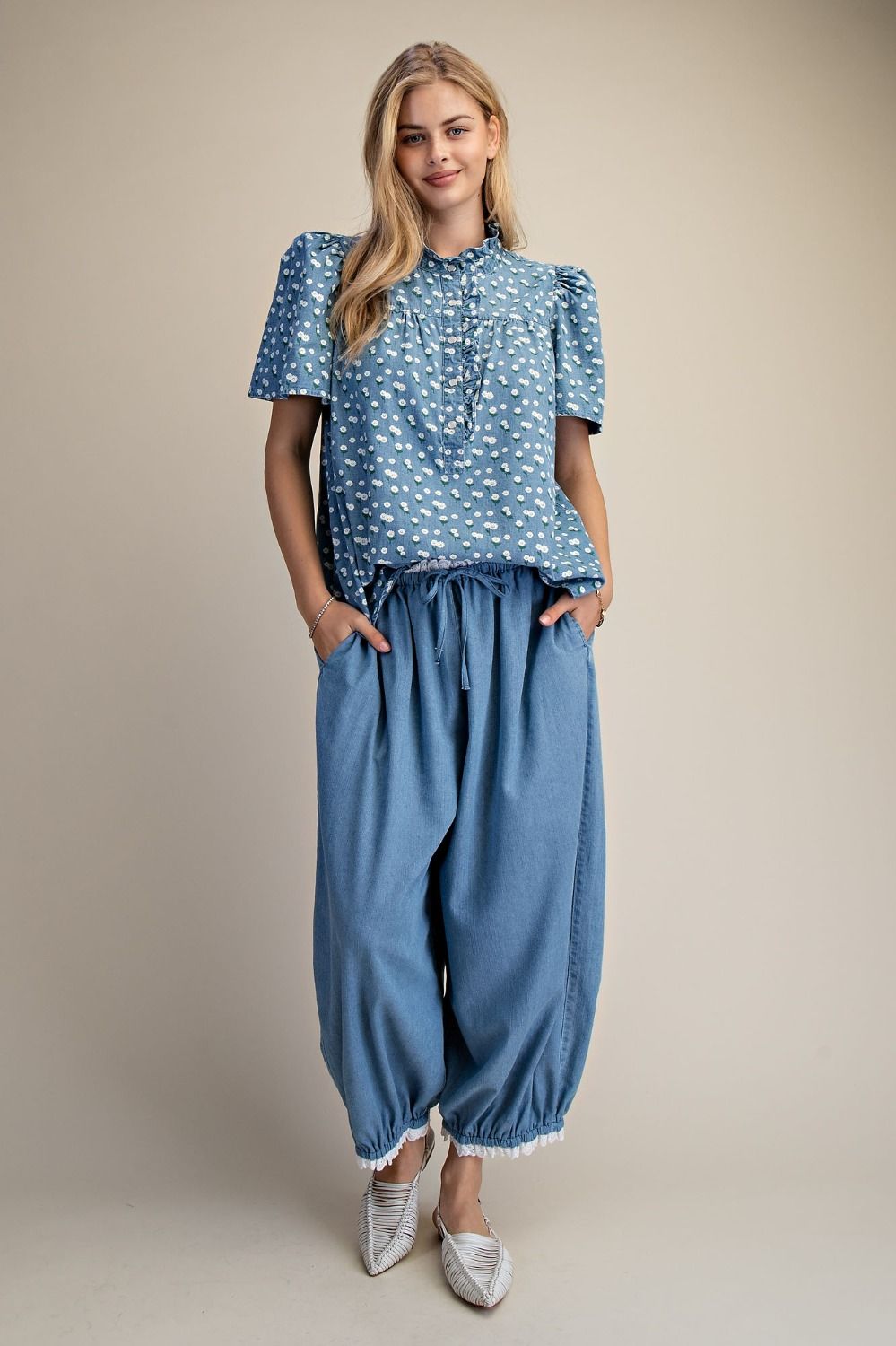 EASEL LIGHT DENIM LACE HEM DETAILING WASHED DENIM PANTS