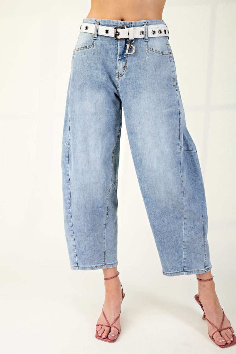 WASHED DENIM BARREL JEANS