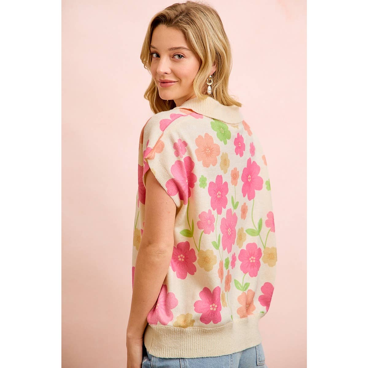 FLOWER ARTWORK PRINTED KNIT TOP WITH COLLAR
