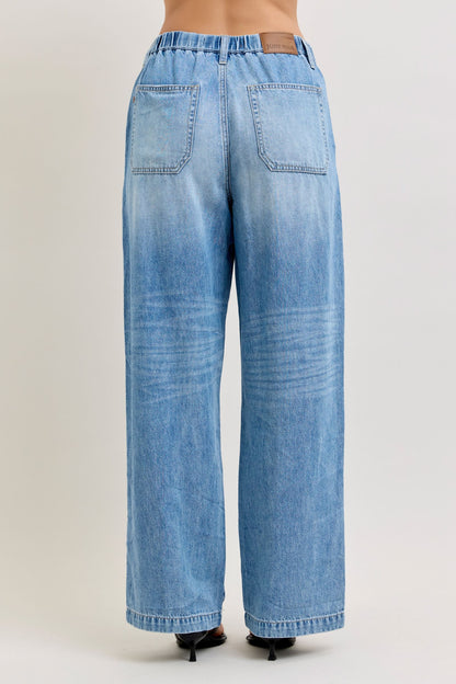 Judy Blue HW Featherweight Baggy Elasticated WB Jeans 881090