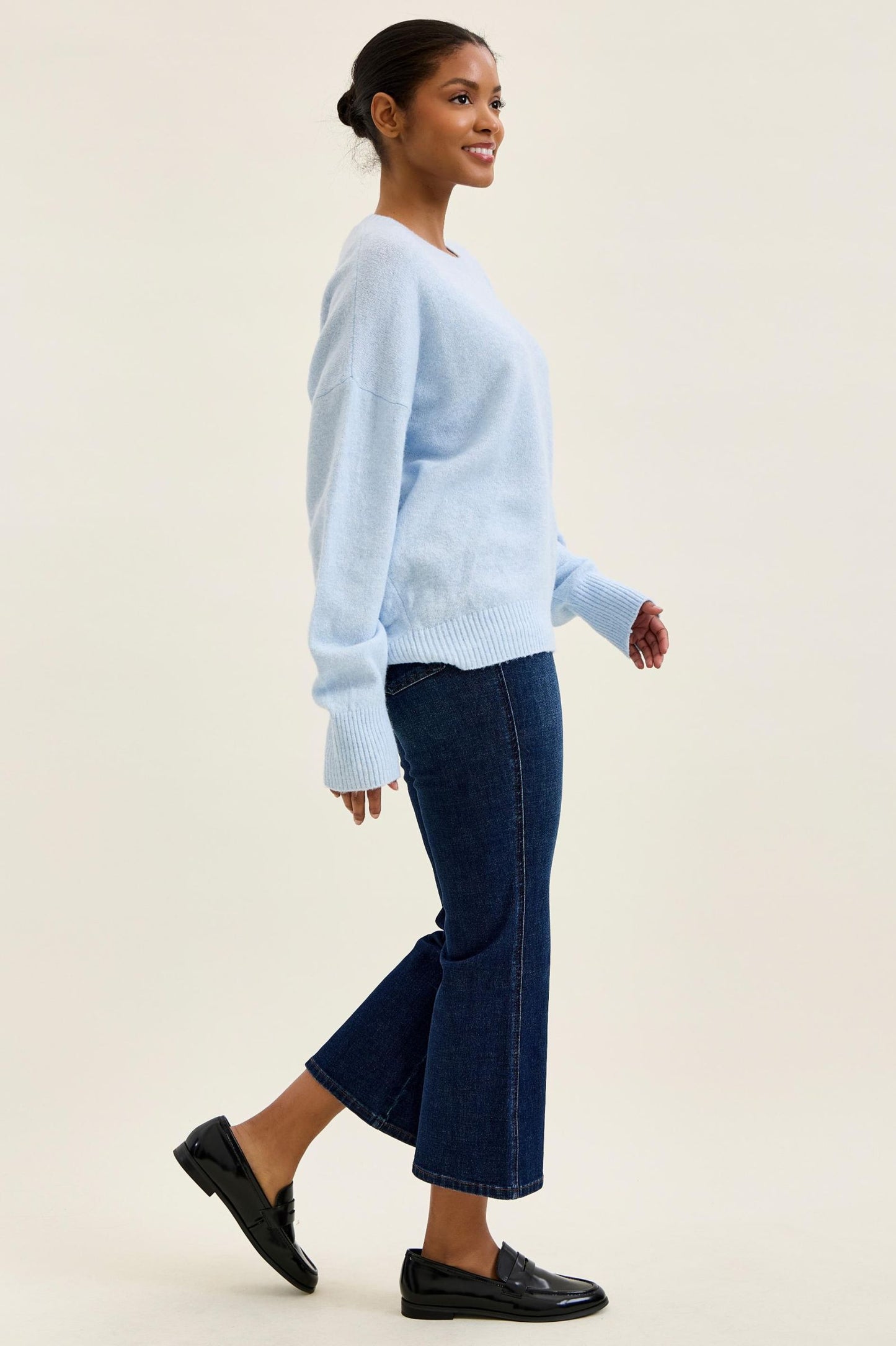 Judy Blue HW T.C. Amy Kick Flare DK Rustic Indigo Jeans 881170