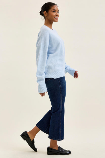 Judy Blue HW T.C. Amy Kick Flare DK Rustic Indigo Jeans 881170