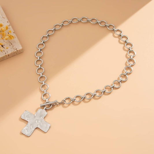 NOTABLE HAMMERED CROSS FRONT TOGGLE NECKLACE | 40NK9474: Silver