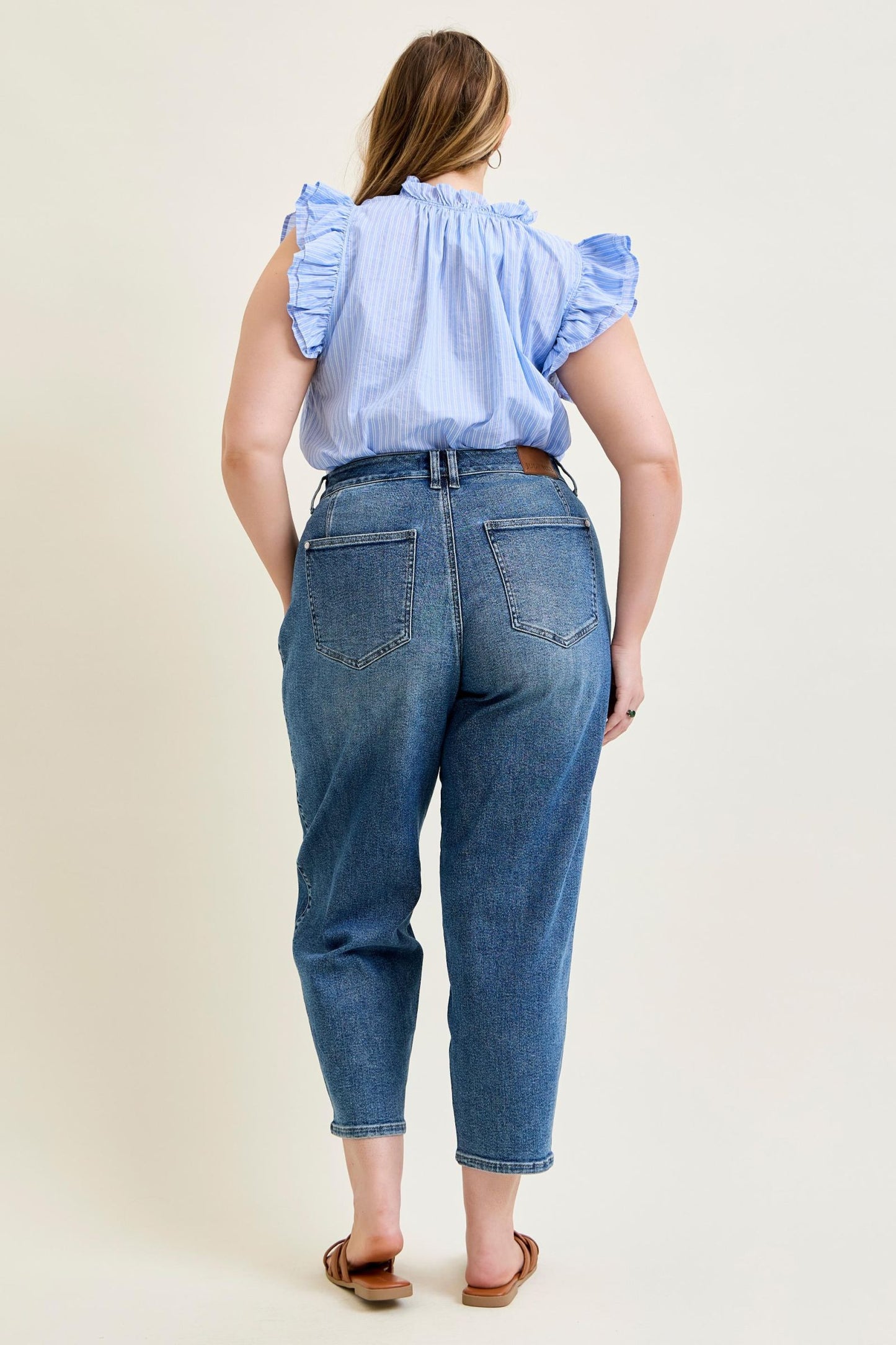 Judy Blue HW R.M. Barrel w/ Dart Detailing Jeans 881152