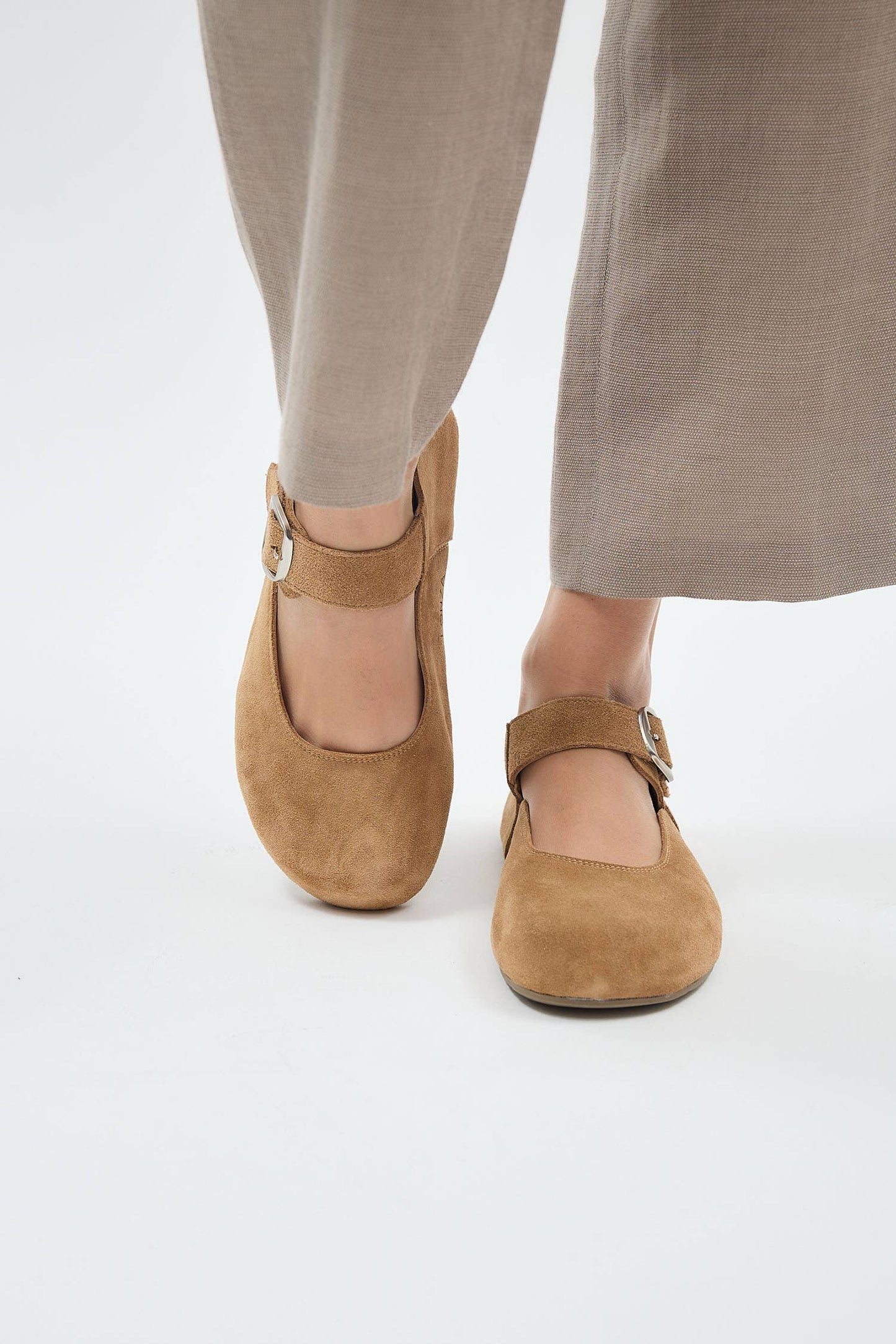 Heritage Hunter Mary Janes in Camel