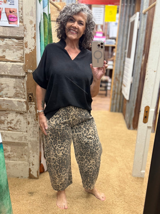 LEOPARD PRINT WASHED TWILL BARREL PANTS