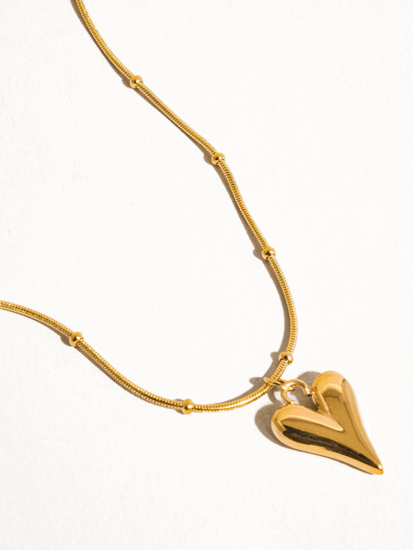 Bay 18K Gold Non-Tarnish Heart Necklace: Yellow Gold