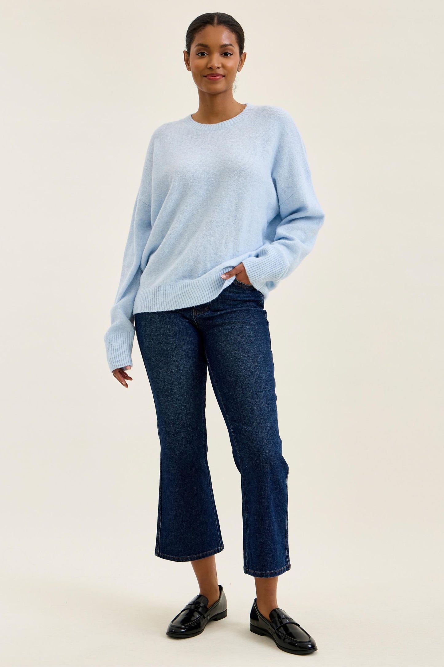 Judy Blue HW T.C. Amy Kick Flare DK Rustic Indigo Jeans 881170