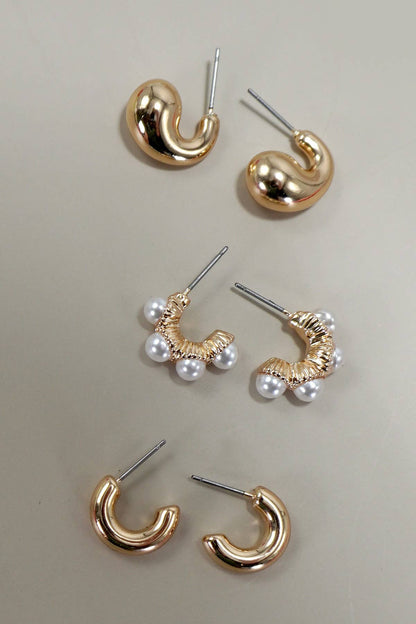 TRIO HUGGIE PEARL GOLD HOOP EARRINGS | 80E5596: Gold