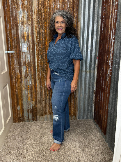 UMGEE Denim Textured Jacquard Split Neck Puff Sleeve Top\