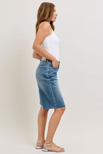 Judy Blue HW Rigid Magic Jort 150370