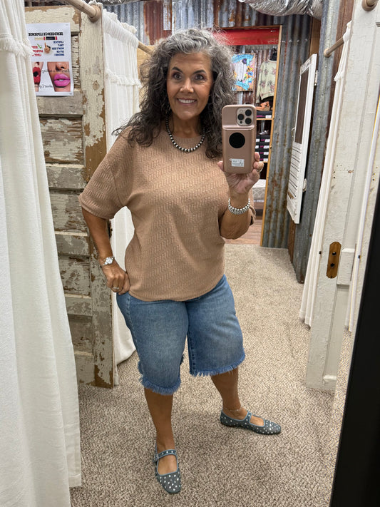 Textured Short Sleeve Top: BRICK