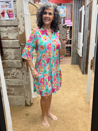 Floral Print Shirred Tiered 3/4 Sleeve Dress: MINT
