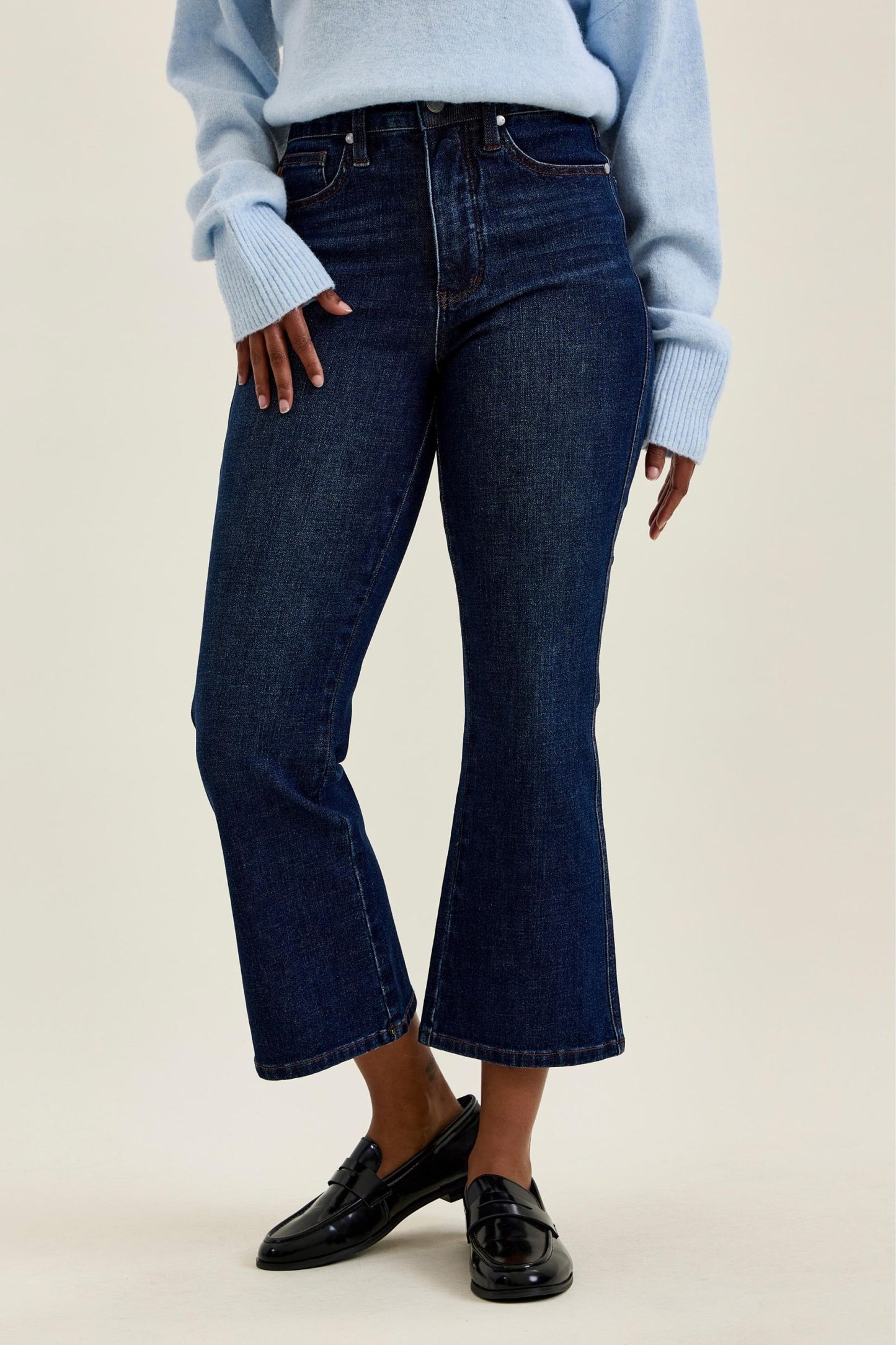 Judy Blue HW T.C. Amy Kick Flare DK Rustic Indigo Jeans 881170