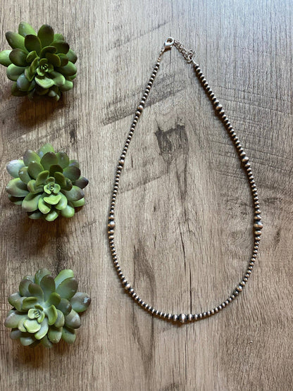 22 inch Navajos pearl graduated necklace