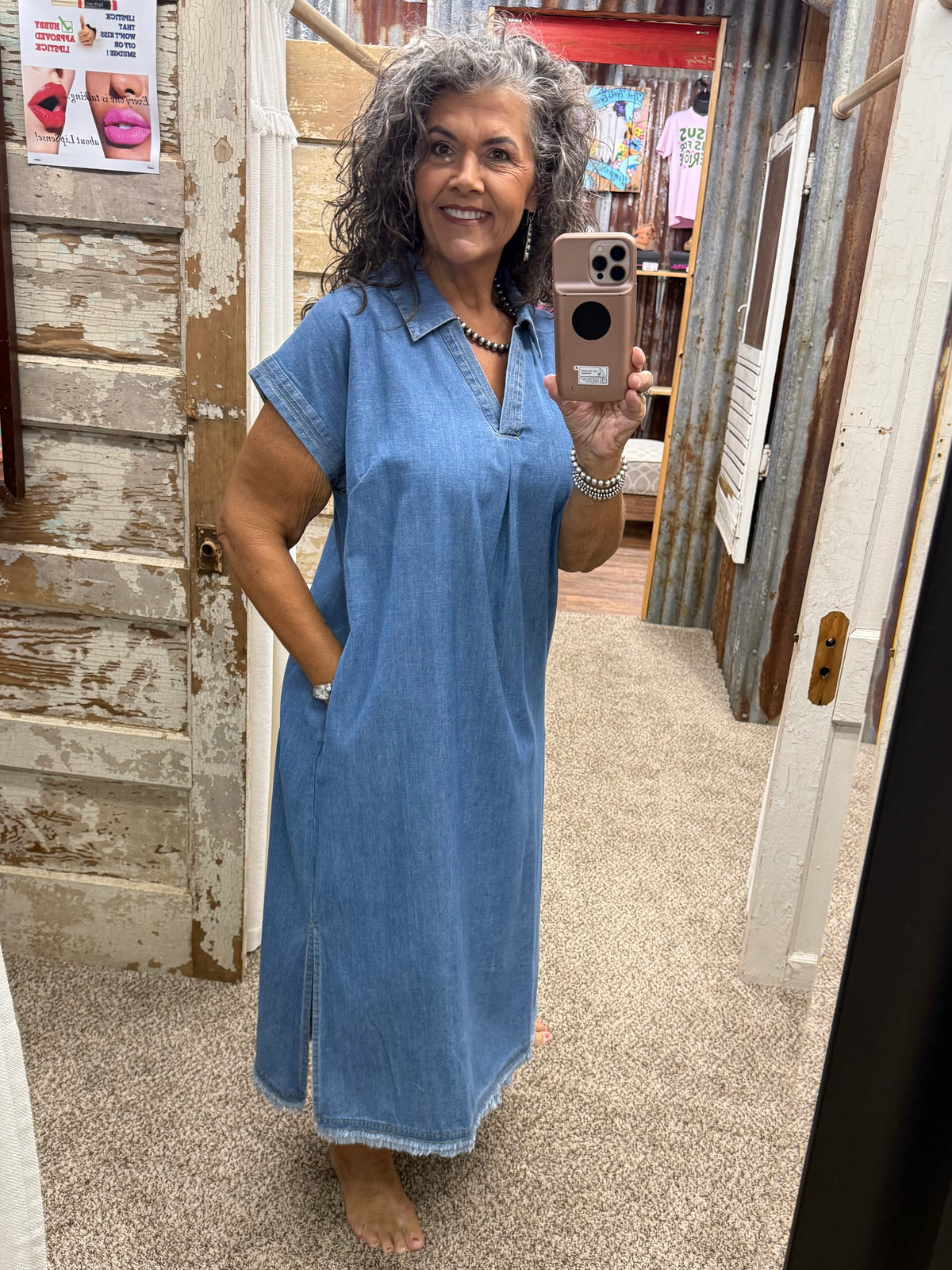 UMGEE Light Denim Washed Collared Denim Midi Dress