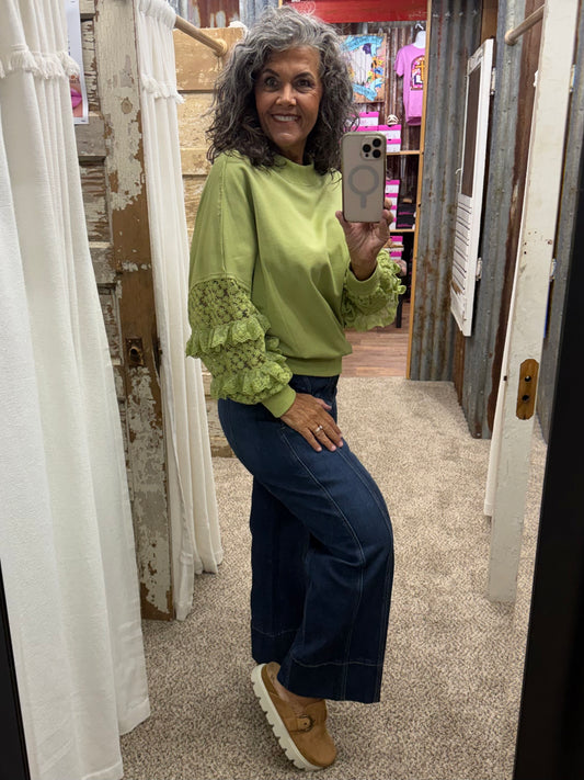 APPLE GREEN LACE SLEEVES CONTRAST TERRY PULLOVER