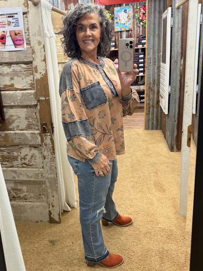 MOCHA FLORAL PRINT WASHED TERRY HENLEY TOP