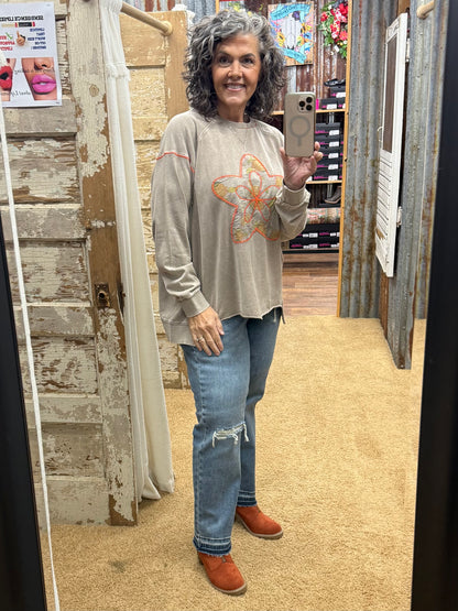 STAR PATCH FRONT WASHED TERRY PULLOVER