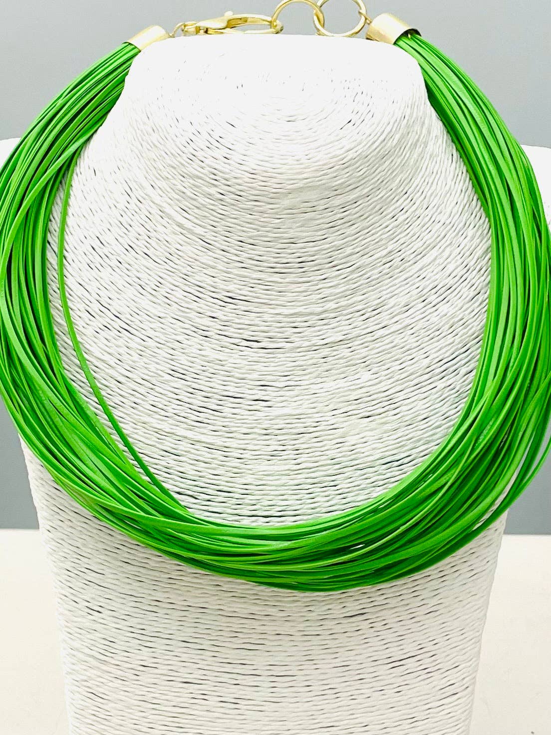 CHIC - Leatherette strand (lime)