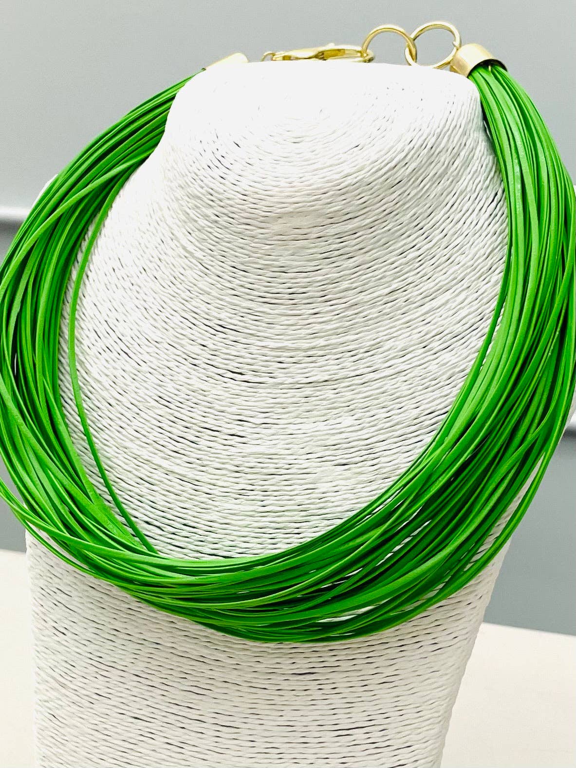 CHIC - Leatherette strand (lime)