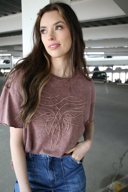 BOOTSTITCH BROWN TEE